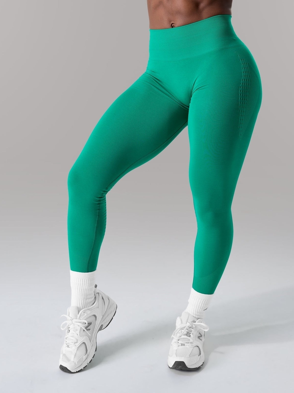 Alphalete contour mid-rise legging